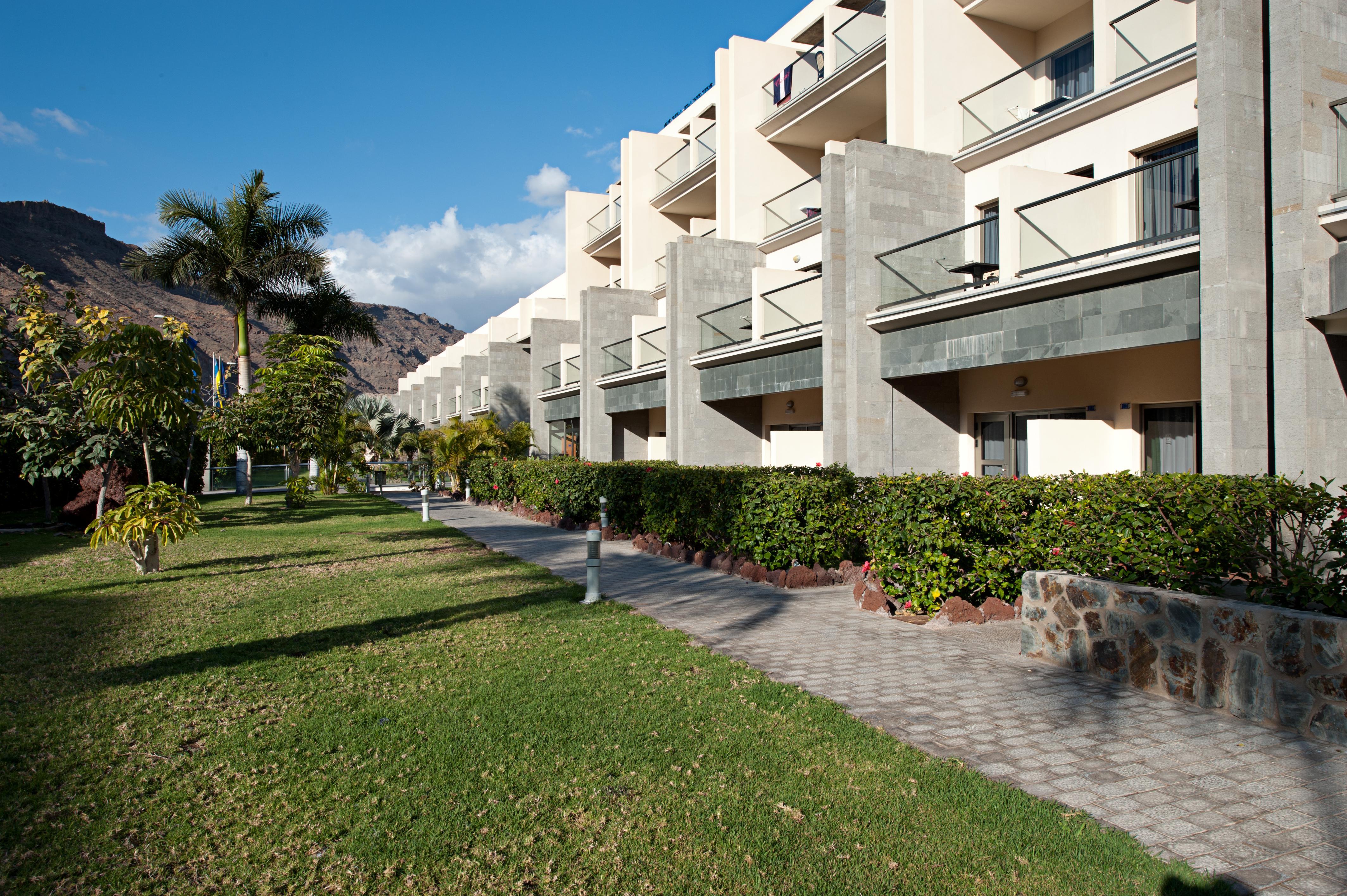Hotel Livvo Costa Taurito & Aquapark (Adults Only) Екстериор снимка