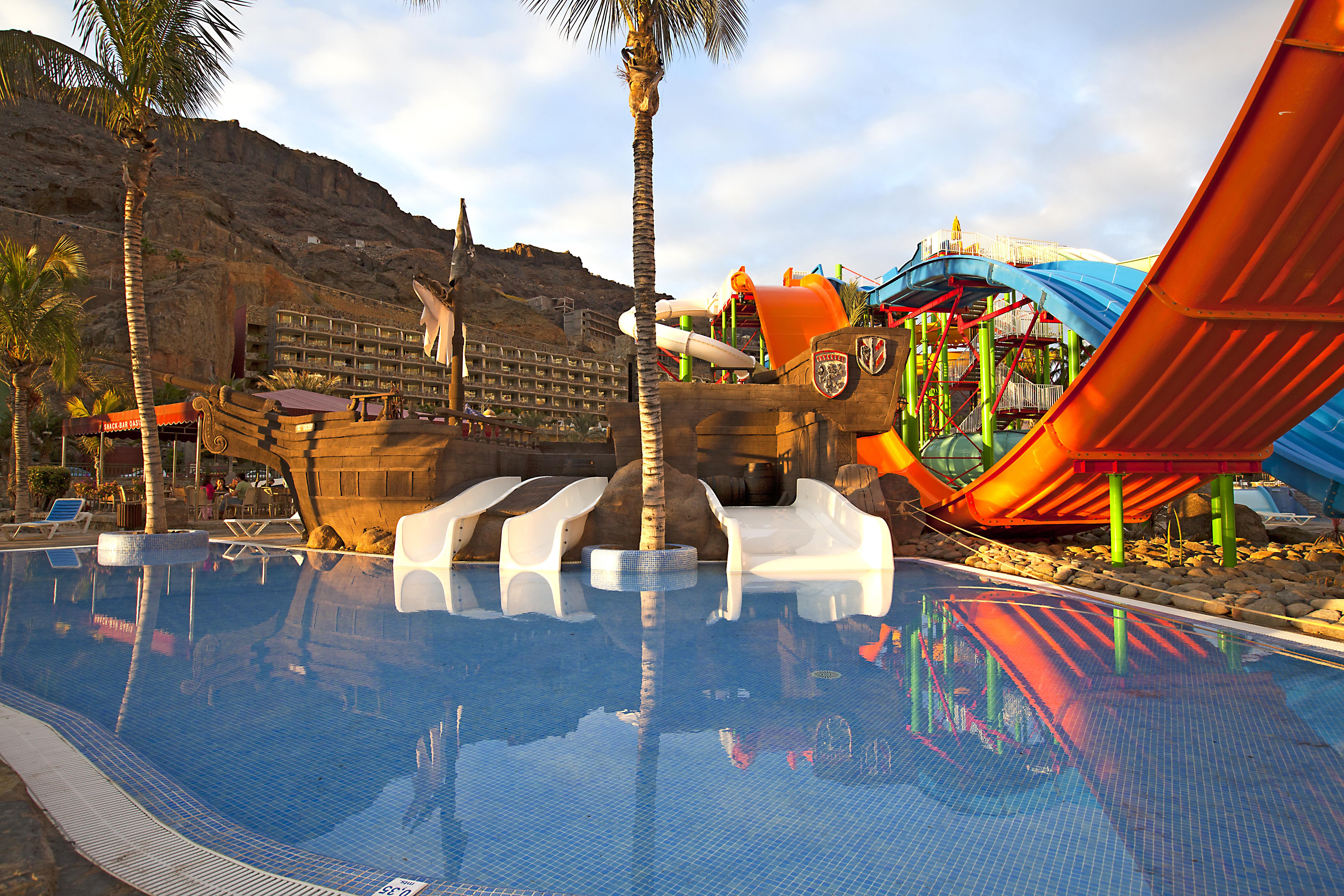 Hotel Livvo Costa Taurito & Aquapark (Adults Only) Екстериор снимка